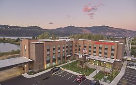 Hampton Inn & Suites Hood River